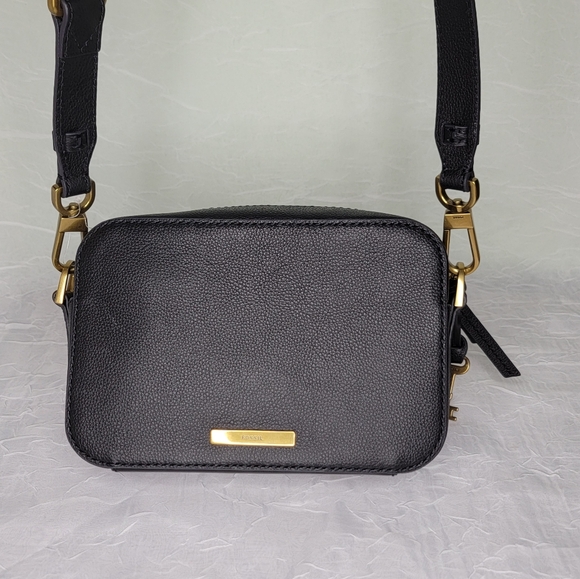 Fossil Small Crossbody - Picture 5 of 6